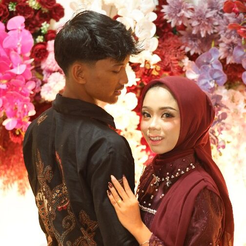 Indri & Akbar